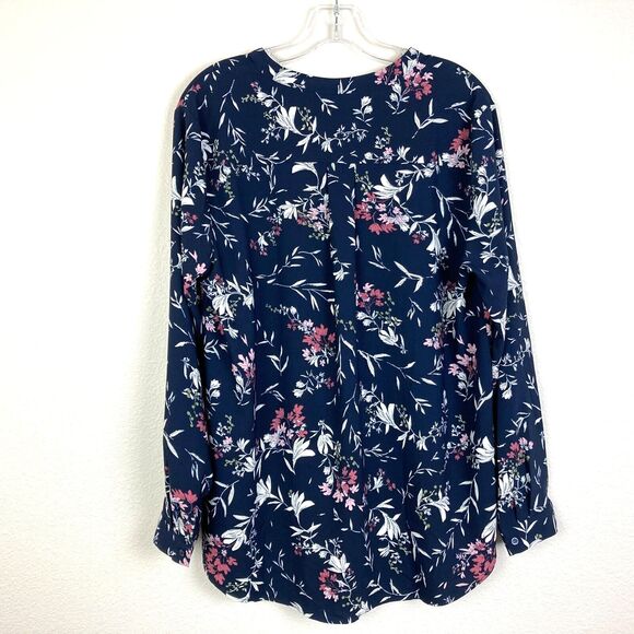 Hilary Radley Women's V-Neck Popover Top Size L Blue Floral Button Cuff - Picture 5 of 9